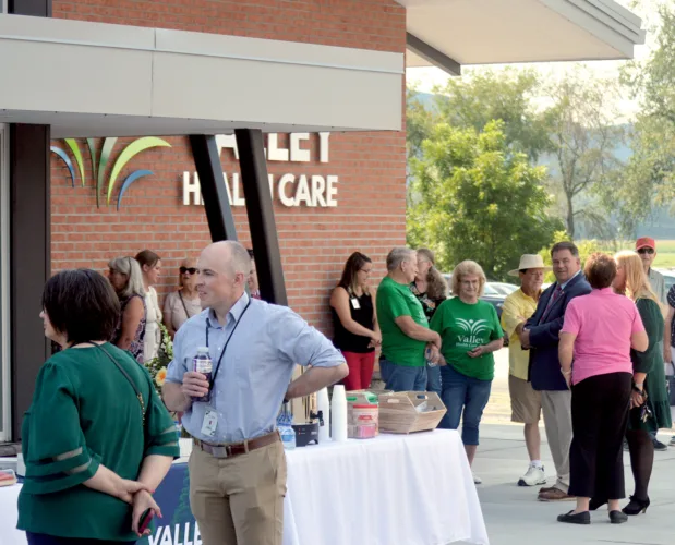 Mill Creek Health Center holds ribbon cutting